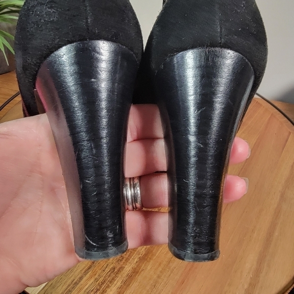 GIORGIO ARMANI black suede heel boots booties 38.5 - Picture 9 of 17